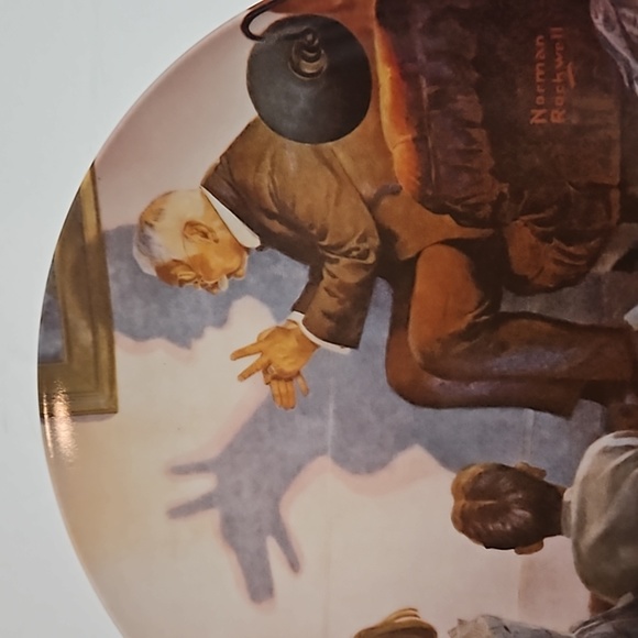 Edwin M Knowles China Co. The Shadow Artist Norman Rockwell Porcelain Plate - Picture 2 of 9
